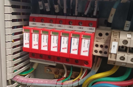 風(fēng)電場浪涌保護(hù)器